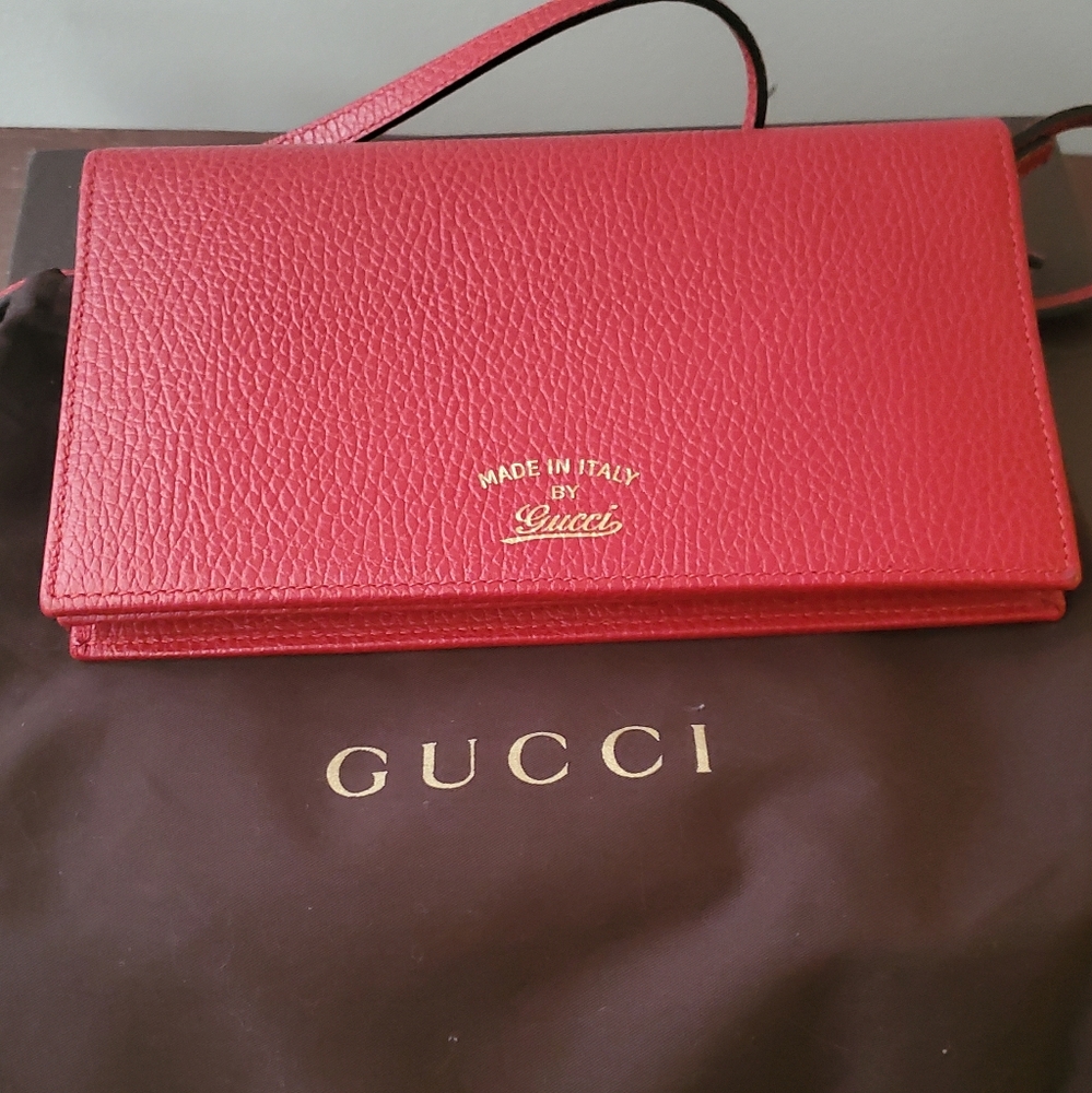 Gucci Crossbody Wallet